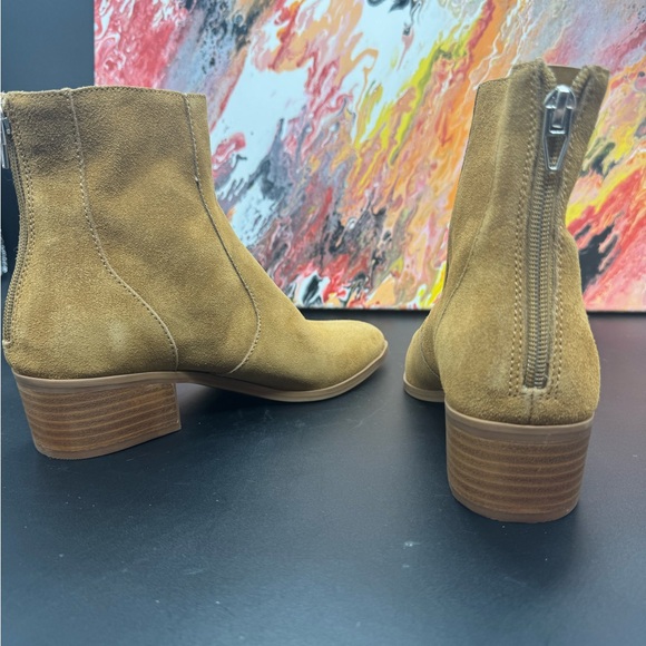 Suede Dolce Vita Avela Booties Camel SZ7 - Picture 8 of 13